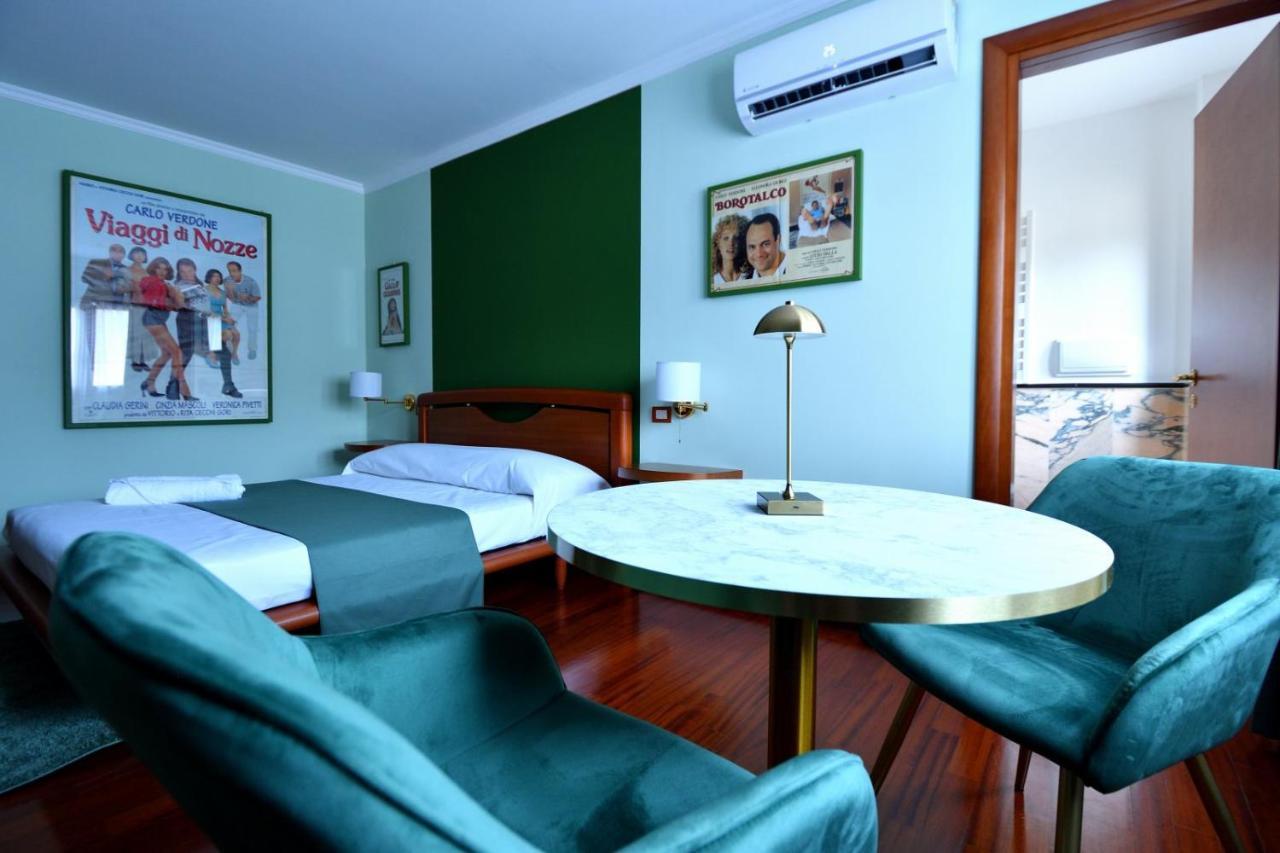 Bed and Breakfast Le Cinema à Formia Extérieur photo