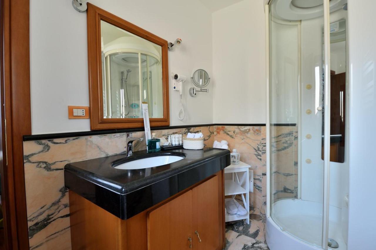 Bed and Breakfast Le Cinema à Formia Extérieur photo